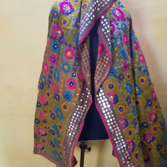 Fulkari dupatta - Picture 10 of 11